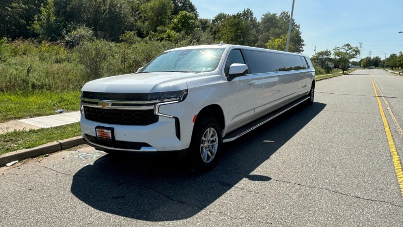 2025 Chevy Tahoe - stretch-2