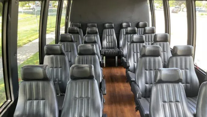 MINI COACH BUS EXECUTIVE-3