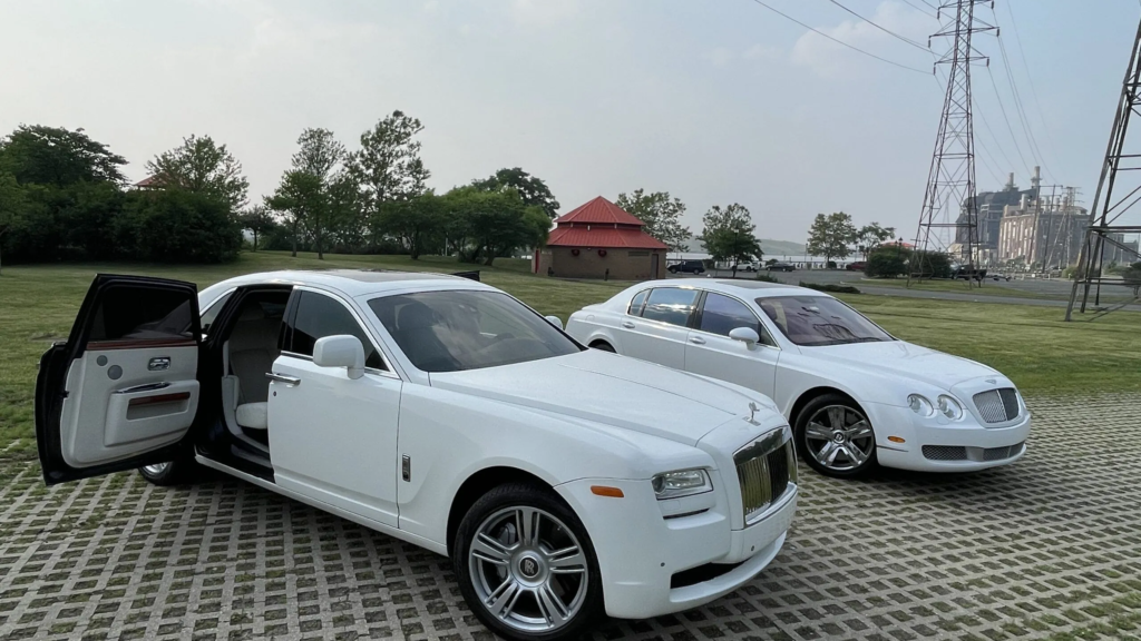 ROLLSE-ROYCE GHOST - SEDAN-1