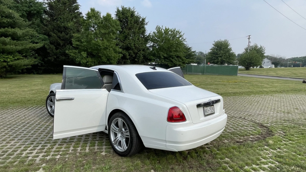 ROLLSE-ROYCE GHOST - SEDAN-4