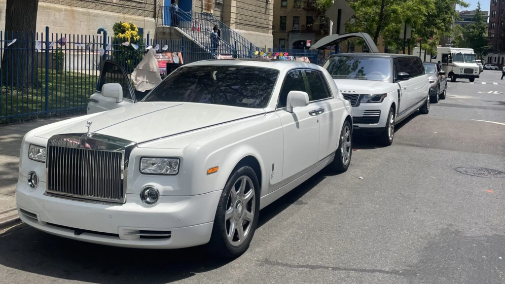 ROLLSE-ROYCE-PHANTOM (2)