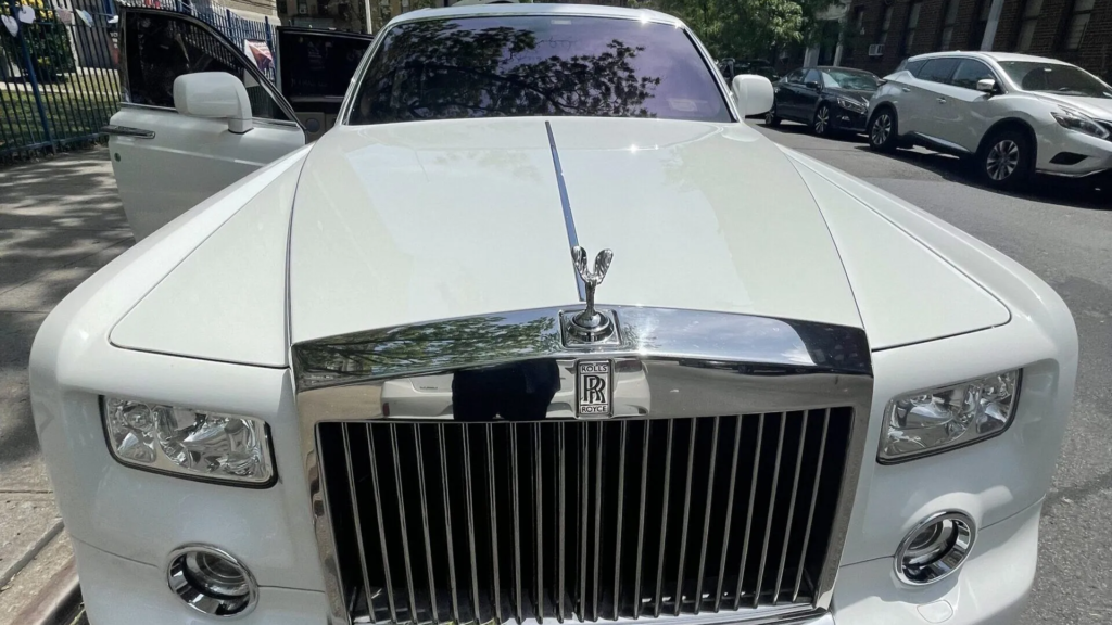 ROLLSE-ROYCE-PHANTOM (3)