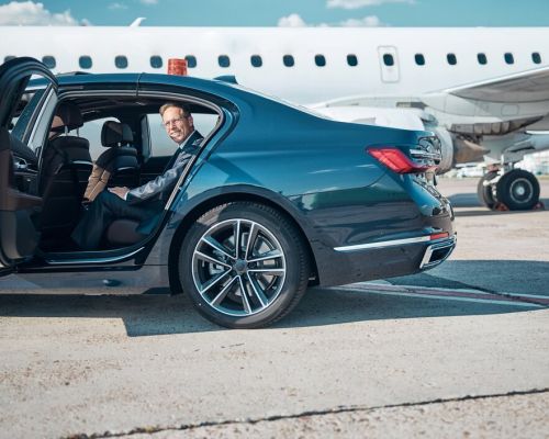 airport-limo-service.jpg airport-limo-service.jpg